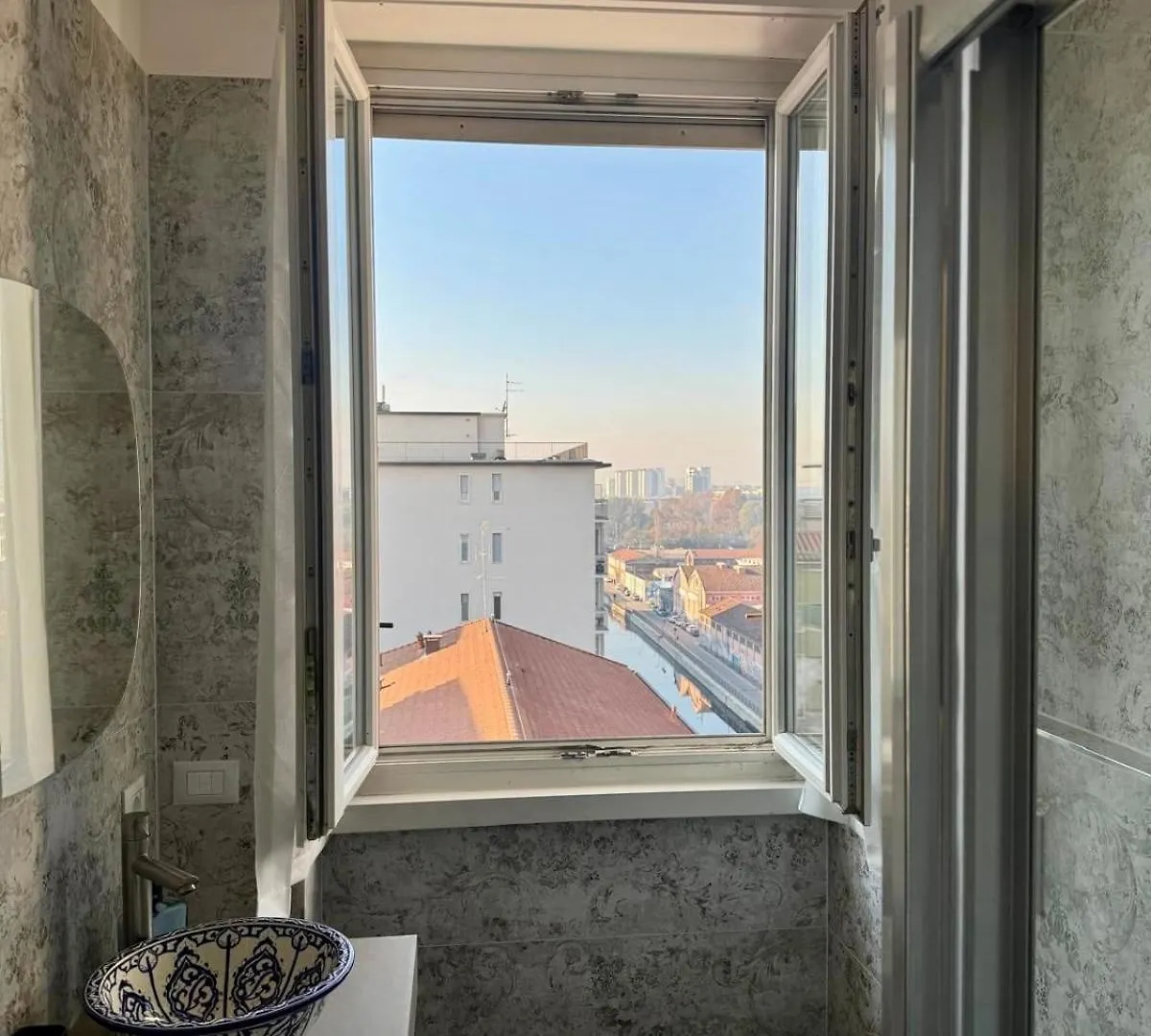 La Finestra Sul Naviglio Apartment Milan 0*,