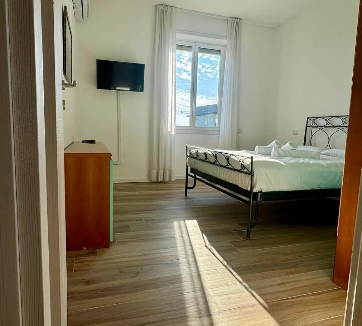 La Finestra Sul Naviglio Apartment Milan Italy